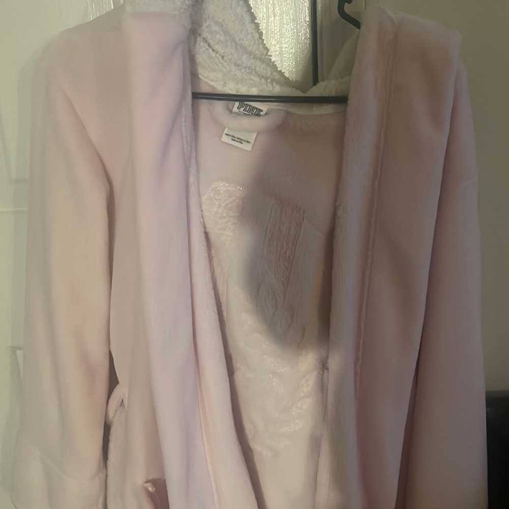 PINK VICTORIA SECRET ROBE
